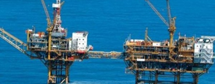 السفارة الأميركية تطلب من 