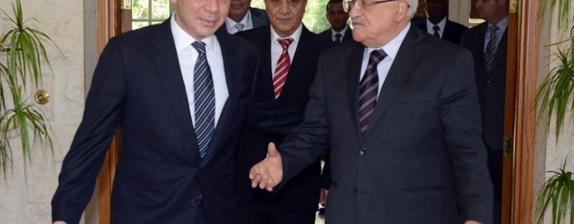 الرئيس يزور الأمير علي بن الحسين في منزله