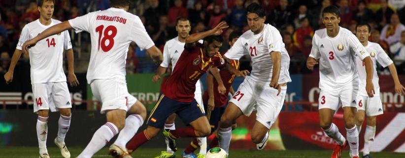 إسبانيا تهزم بيلاروسيا بصعوبة