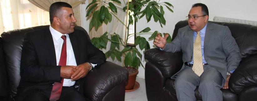 وفد من محافظة الخليل يلتقي السفير المصري