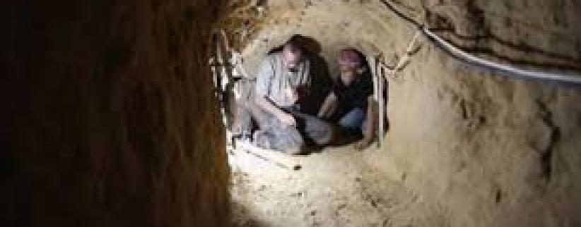 فقدان 7 عمال بانهيار نفق على حدود رفح