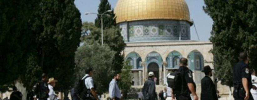 مستوطنون يقتحمون الأقصى بحراسة مشددة