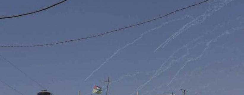 اصابات ومواجهات في بيت أمر ” الخليل ” بعد تشييع الشهيد ” ابو ماريا “..”صور “