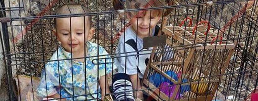 ام سوريا تعيش في لبنان تسجن طفليها في قفص: القصّة الكاملة بالصور...