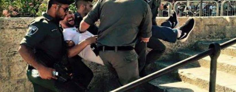 جنود الاحتلال يعتدون بالضرب على شاب مقدسي