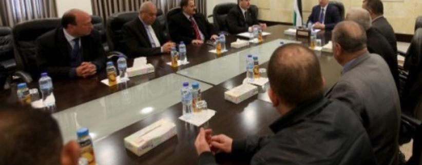 الشخصيات المستقلة ترفض تعديل الحكومة واستثناء غزة