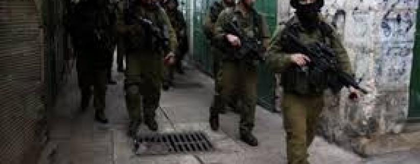 الاحتلال يقتحم قرية جيت ويسلم 5 إخطارات وقف بناء