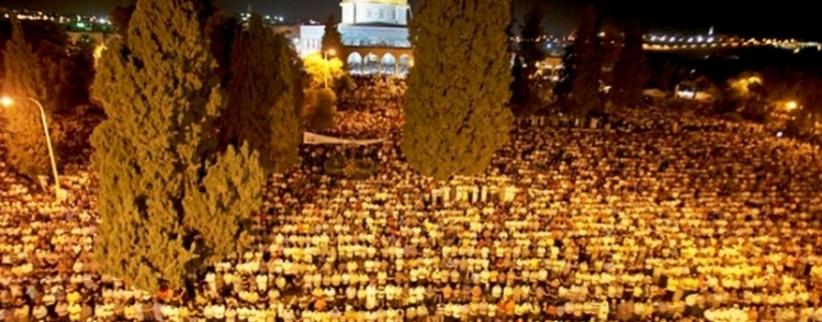350 ألفاً يحيون ليلة القدر وختم القرآن برحاب المسجد الأقصى
