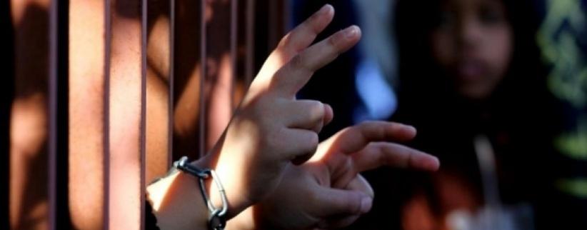 الاحتلال يعزل أسيرًا بعد إضرابه عن الطعام