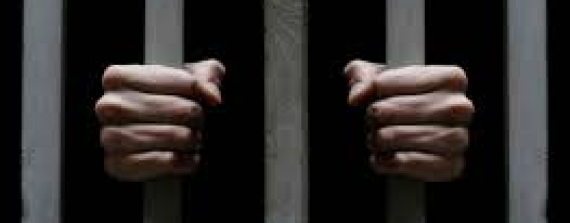 الأسير أعمر معزول بظروف سيئة في 