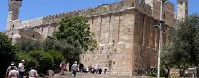 الاحتلال يغلق المسجد الإبراهيمي يومي الثلاثاء والأربعاء المقبلين