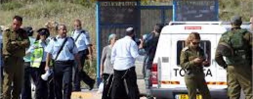 الارتباط العسكري يحذر من انتشار المستوطنين على مفارق الطرق بنابلس