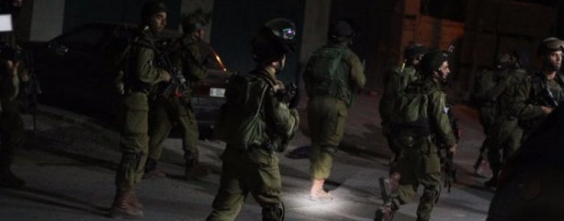 عشرات المعتقلين في الضفة