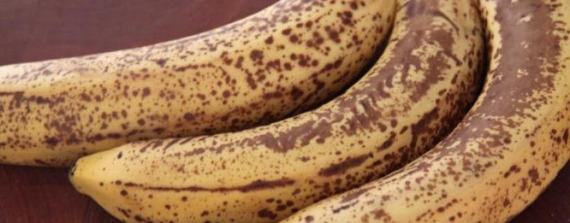 بقع الموز الداكنة تحارب السرطان