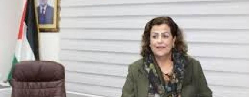 الاحتلال يمنع عضو المجلس الثوري لفتح سلوى هديب من زيارة قطاع غزة