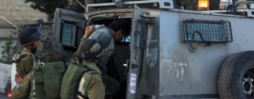 الاحتلال يعتقل مواطنين من نابلس 