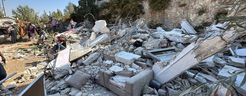 الخليل.. الاحتلال يقمع اعتصاماً في إذنا وترقوميا ويصيب عشرات المواطنين بالاختناق