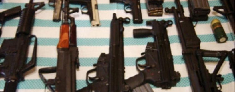 لائحة اتهام ضد ثلاثة من النقب بتهمة تهريب أسلحة من الأردن