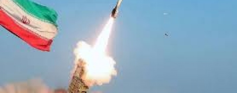 العراق: صاروخ إيراني يعبر المنطقة الخضراء ويصيب هدفا أمريكيا محصنا