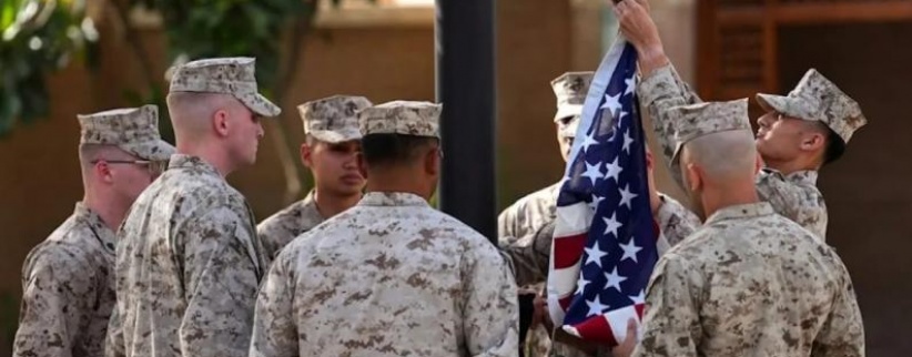 وسائل إعلام أمريكية: إصابة 8 من مشاة البحرية الأمريكية بصاروخ إيراني في مضيق هرمز