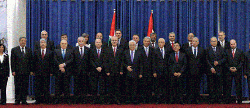 حكومة الدكتور حمد الله تؤدي اليمين الدستورية امام الرئيس