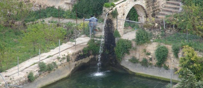 طاقم من راديو اورينت وتلفزيون المهد يشارك في جولة صحفية في قرية بتير