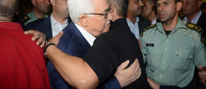 بالصور : الرئيس في استقبال الأسرى