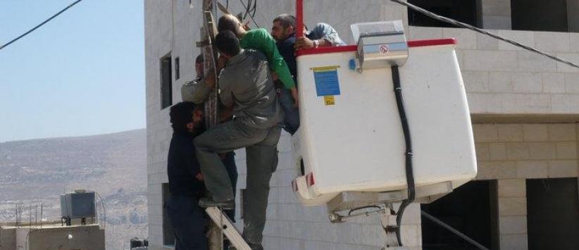 لجنة للتحقيق بوفاة عامل في 