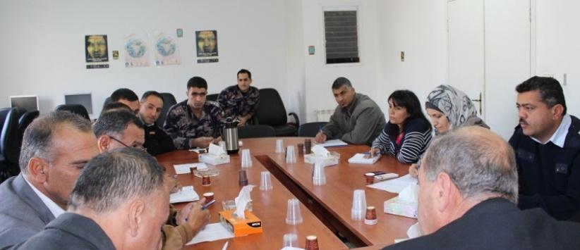 المحافظ يجتمع بلجنة الطوارئ التي ستعمل في المنخفضات الجوية