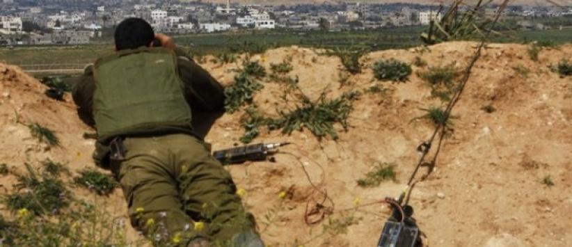 ألوية الناصر تتبنى قنص العامل على حدود غزة