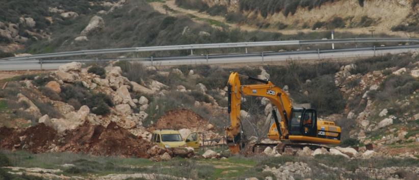 الاحتلال يجرف اراضي زراعية غرب بيت لحم