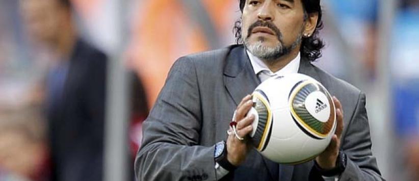 مارادونا سيدرب المنتخب الفلسطيني لكرة القدم