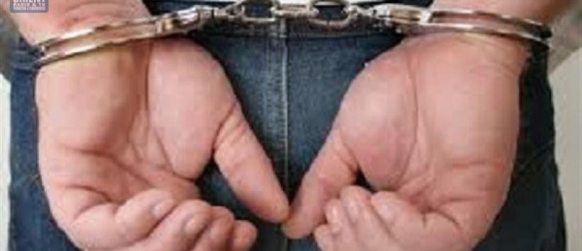 القبض على شخص انتحل شخصية مواطنة وشهر بها عبر (الفيسبوك) بالخليل