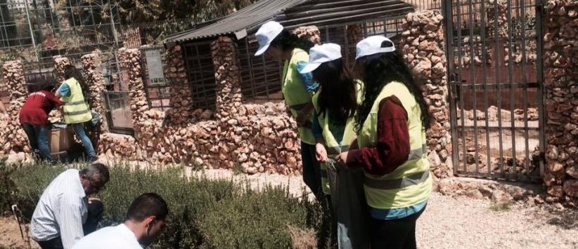 بالصور| نشاط تطوعي لشبيبة الطالبة المسيحية والمجلس الشبابي في بيت ساحور