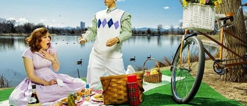 تتزوج من دمية لتتخلص من عنوستها