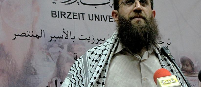 الأسير عدنان في يومه 42 من الإضراب: كلما زادوا تنكيلا ازددت صلابة