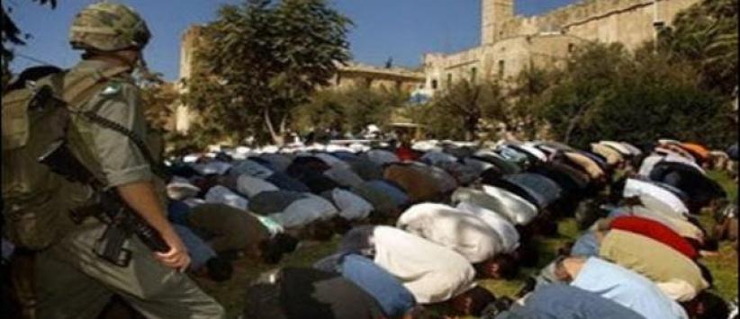 عيسى: السماح لليهود والأجانب بالدخول الى الأقصى وقبة الصخرة سيعيد شرارة الانتفاضة الثانية