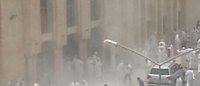 14 قتيلاً بانفجار في مسجد بالكويت