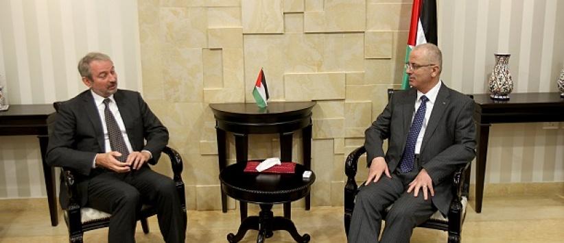 الحمد الله يبحث مع رئيس بعثة الرباعية الدولية آخر التطورات