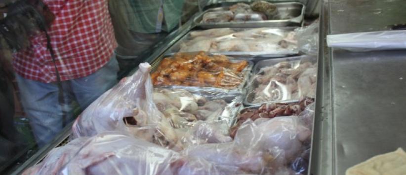 بيت لحم: إحالة ثلاثة تجار دواجن للنيابة العامة لمكافحة الجرائم الاقتصادية