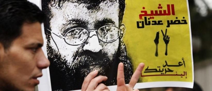 قراقع يحذر من إجبار الأسير عدنان على تناول الطعام