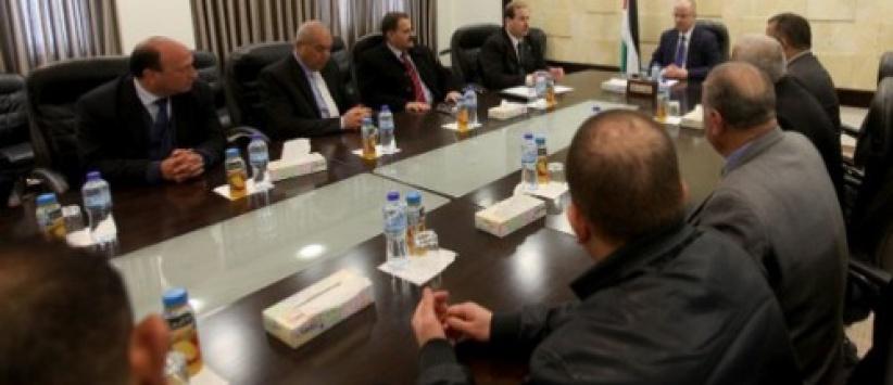 الشخصيات المستقلة ترفض تعديل الحكومة واستثناء غزة