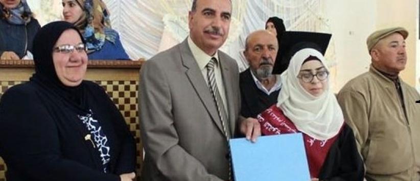 كفيفات الخليل يتفوقن ويحلُمن بدراسة الانجليزية