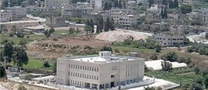 محكمة بالضفة تتهم معتقلًا سياسيًا بـ