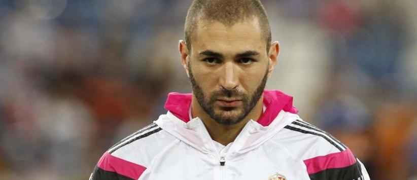 فينغر يتحدث مع بنزيمة لاقناعه بالانتقال لارسنال