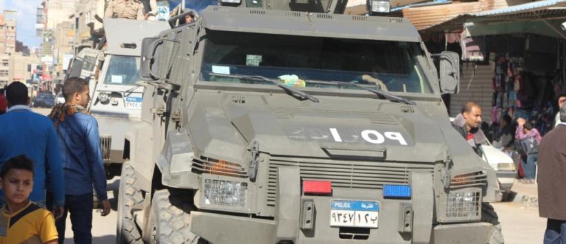 اصابة 21 شرطيا مصريا إثر انفجار عبوة ناسفة بالعريش