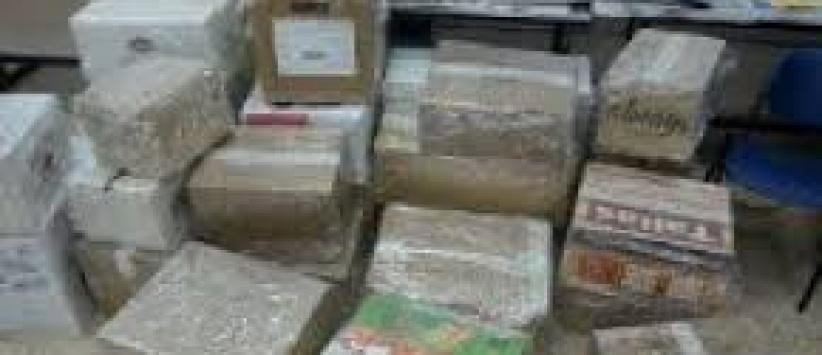 اللجنة الشعبية للخدمات في مخيم الدهيشة توزع 425 طردا غذائيا على مخيمات اللاجئين في المحافظة