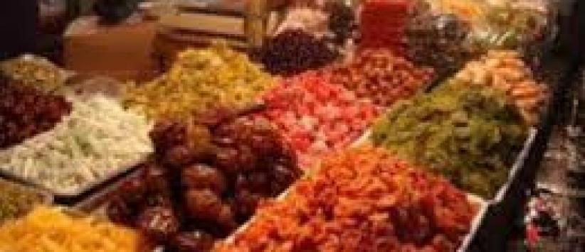 'الاقتصاد' تحيل 9 تجار للنيابة لعدم التزامهم بالتسعيرة الجديدة