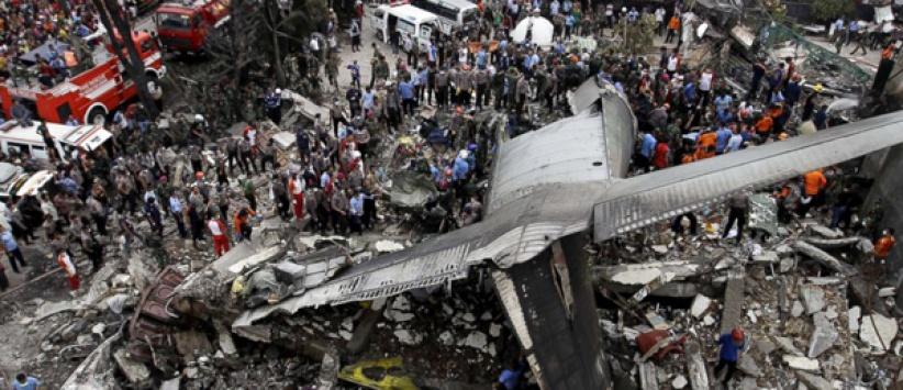 ارتفاع عدد ضحايا الطائرة الإندونيسية إلى 141