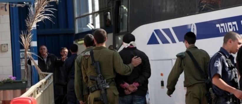 الافراج عن أسيرين احدهما امضى 12 عاما والاخر 11 عاما